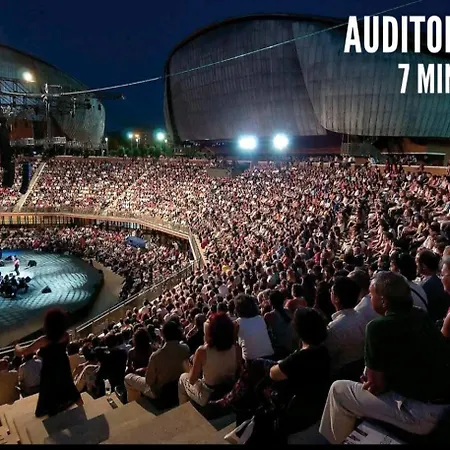 Auditorium Deluxe דירה