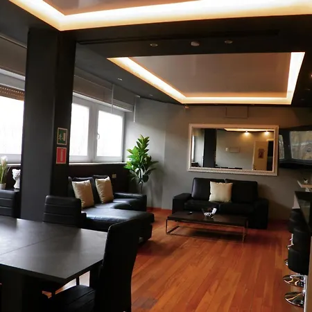 Auditorium Deluxe *