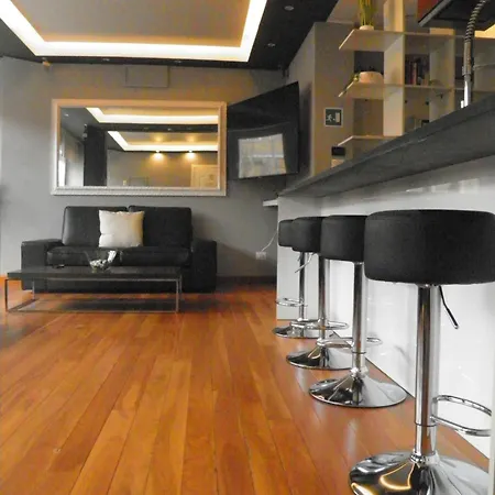 Auditorium Deluxe *
