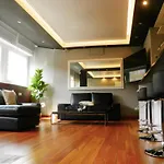 아파트 Auditorium Deluxe *